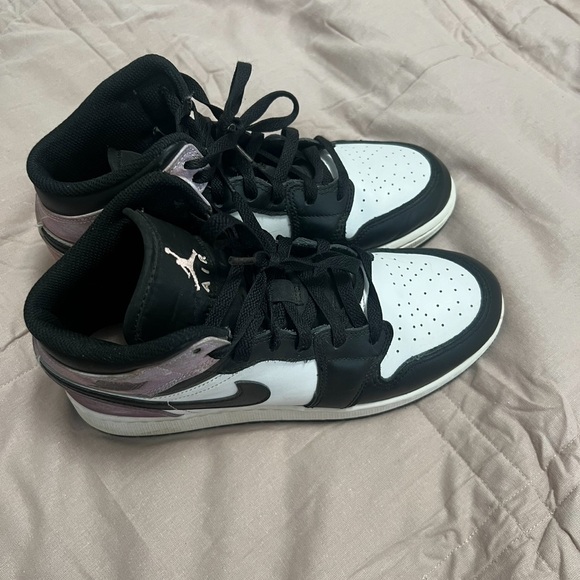 Nike Air Jordan 1 Mid SE Zen Master - Picture 1 of 6